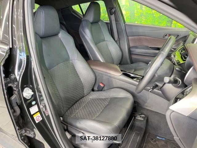 Toyota C-HR 2017-01 343386-8
