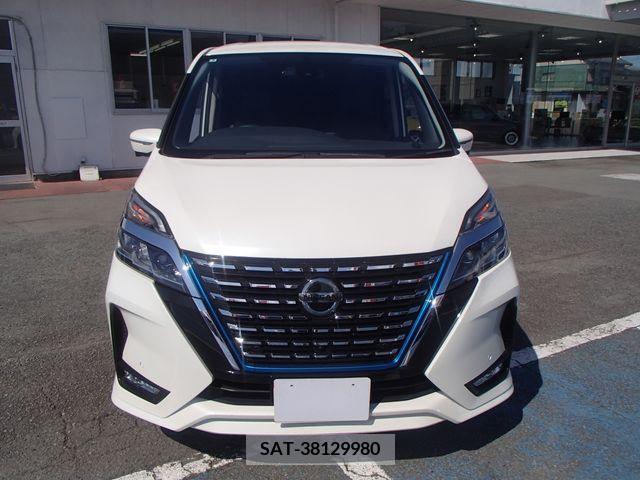Nissan SERENA 2019-08 367639-3
