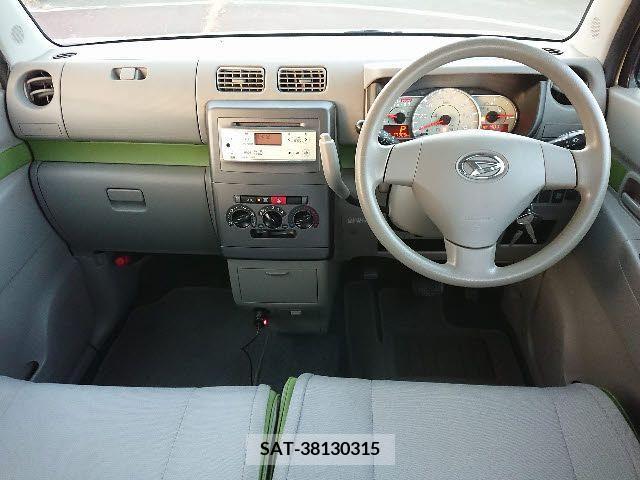 Daihatsu MOVE CONTE 2014-12 204595-1
