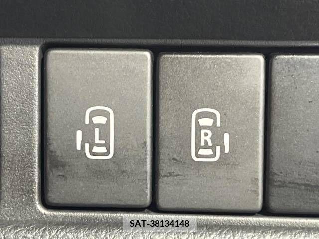 Suzuki SPACIA 2018-05 368619-5