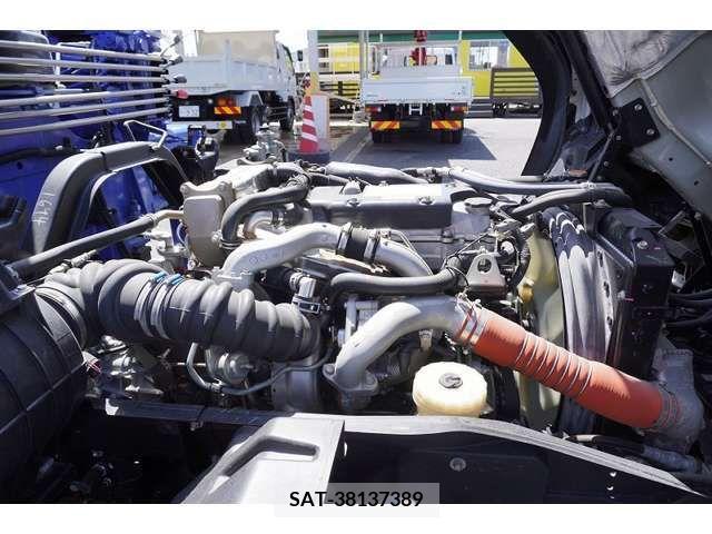 Isuzu FORWARD 2018-12 270303-13