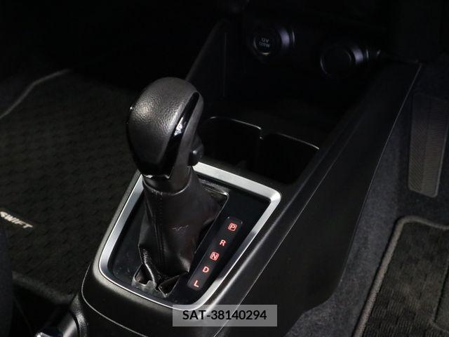 Suzuki SWIFT 2020-03 211396-17
