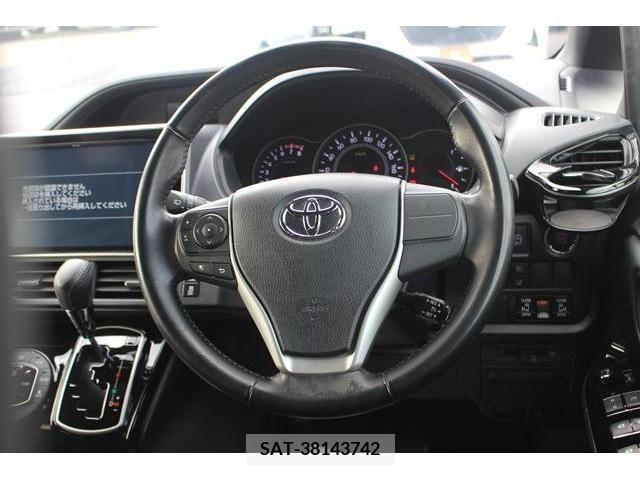 Toyota VOXY 2017-09 289174-16