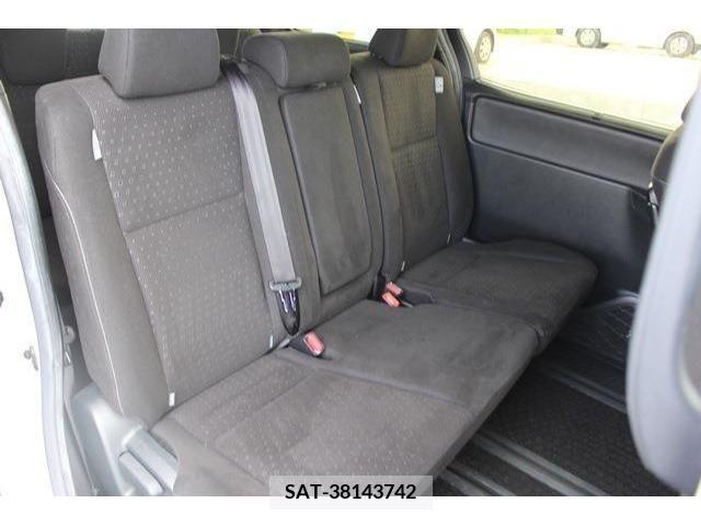 Toyota VOXY 2017-09 289174-15