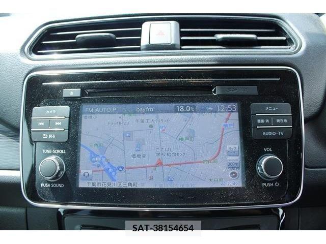 Nissan LEAF 2018-08 367070-1