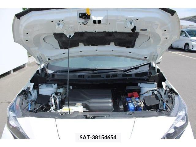 Nissan LEAF 2018-08 367070-18