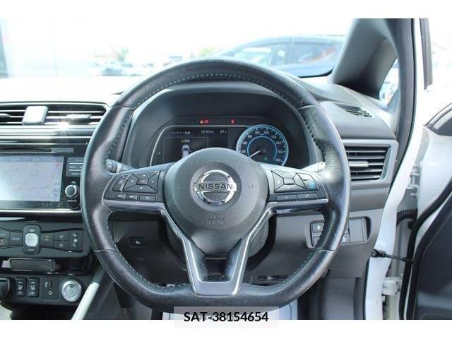 Nissan LEAF 2018-08 367070-15
