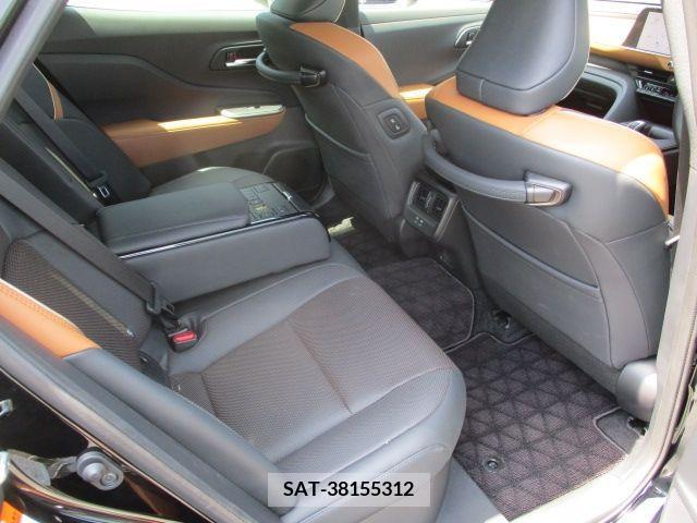 Toyota CROWN 2022-10 236705-9