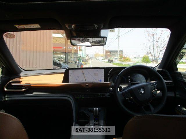 Toyota CROWN 2022-10 236705-12