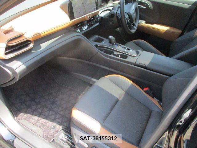 Toyota CROWN 2022-10 236705-14