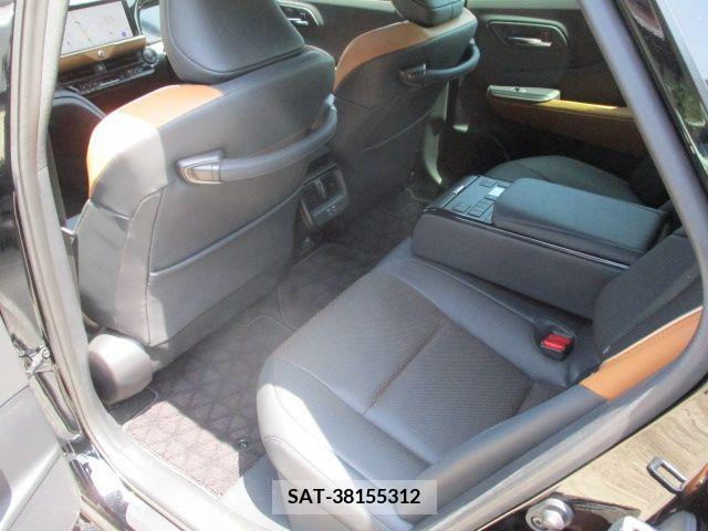 Toyota CROWN 2022-10 236705-13