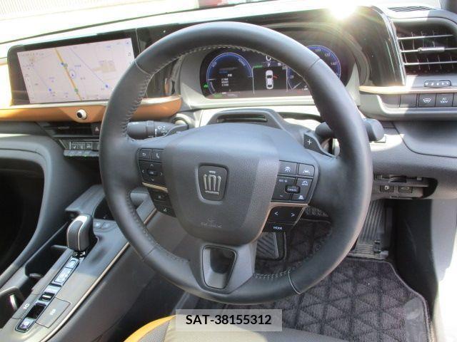 Toyota CROWN 2022-10 236705-20
