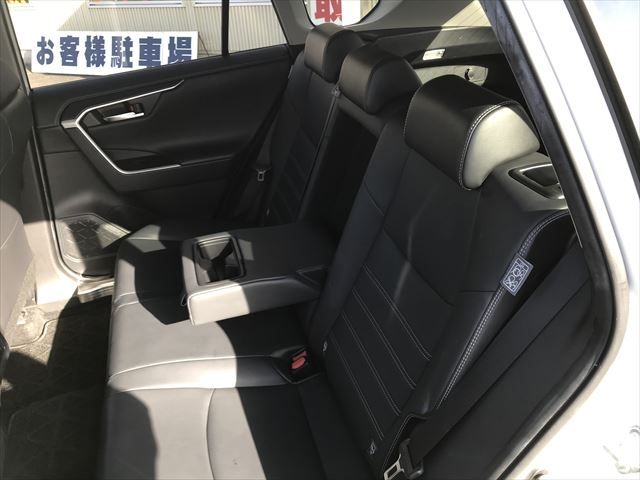 Toyota RAV4 2019-06 194650-4