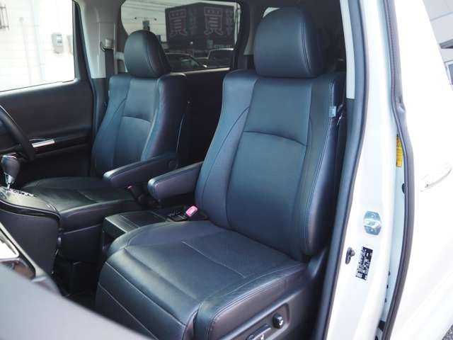 Toyota VELLFIRE 2012-12 195628-12