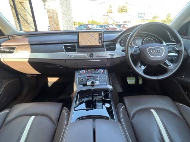 Audi A8 2016-04 187374-1