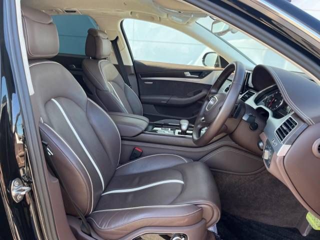 Audi A8 2016-04 187374-8