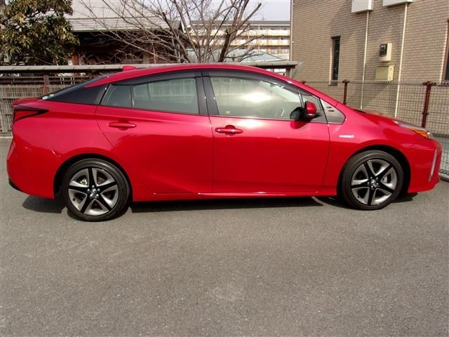 Toyota PRIUS 2020-01 1891-11