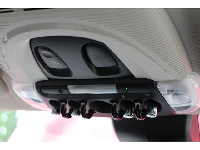Bmw MINI 2020-10 703-24