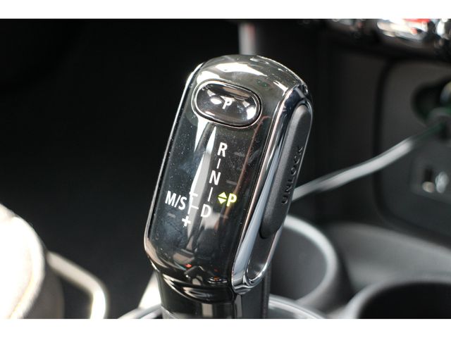 Bmw MINI 2020-10 703-29