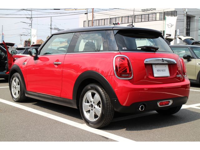 Bmw MINI 2020-10 703-8