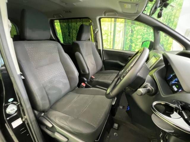 Toyota VOXY HYBRID 2015-06 28375-8