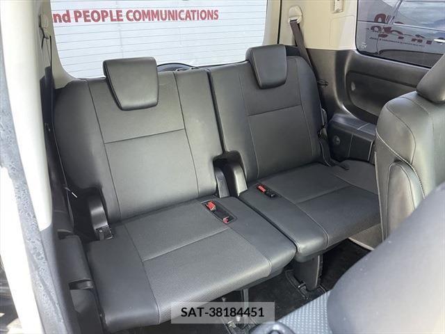 Toyota ESQUIRE 2015-04 321429-10