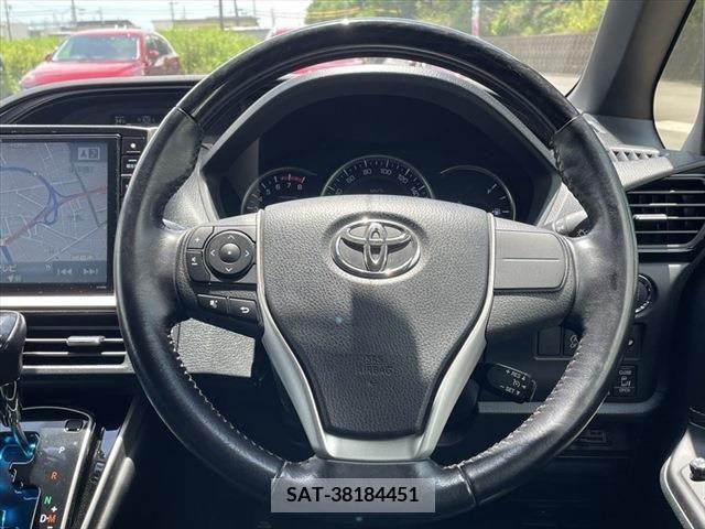 Toyota ESQUIRE 2015-04 321429-12