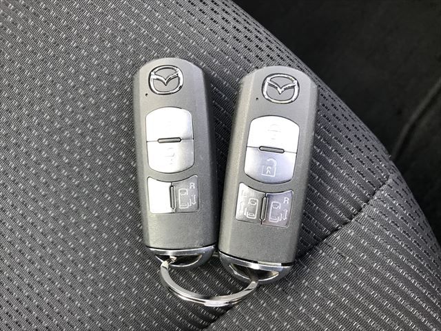 Mazda PREMACY 2013-09 20124-26