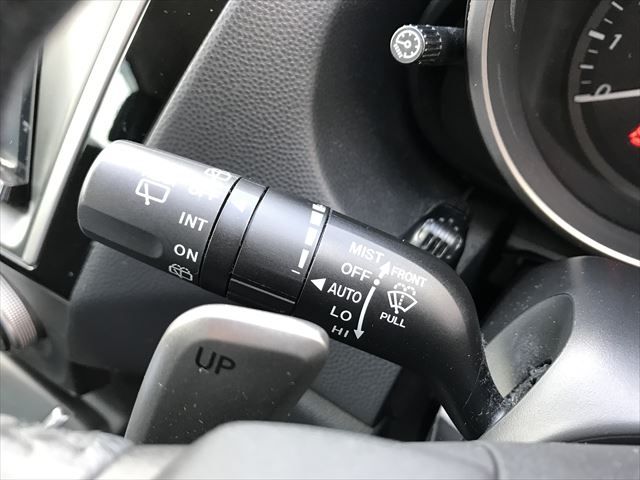 Mazda PREMACY 2013-09 20124-21