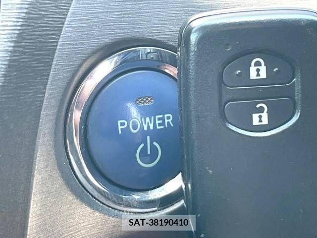 Toyota PRIUS 2013-10 322043-6