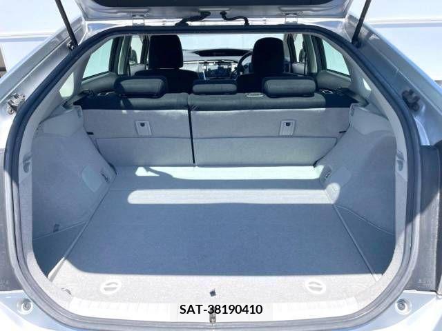Toyota PRIUS 2013-10 322043-9