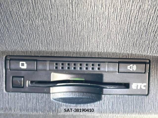 Toyota PRIUS 2013-10 322043-5