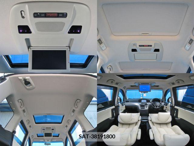 Nissan ELGRAND 2017-10 297129-11
