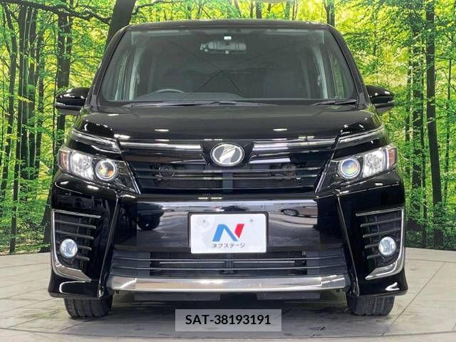 Toyota VOXY 2014-02 289308-15