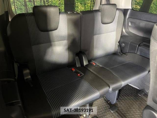 Toyota VOXY 2014-02 289308-10