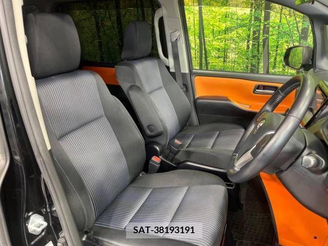 Toyota VOXY 2014-02 289308-8