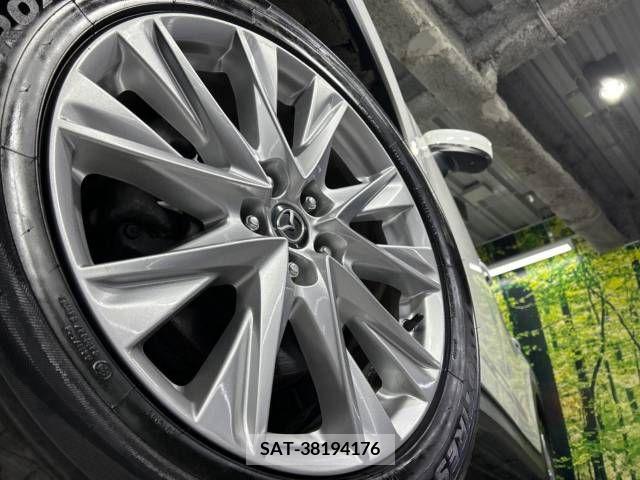 Mazda CX-8 2018-08 212712-13