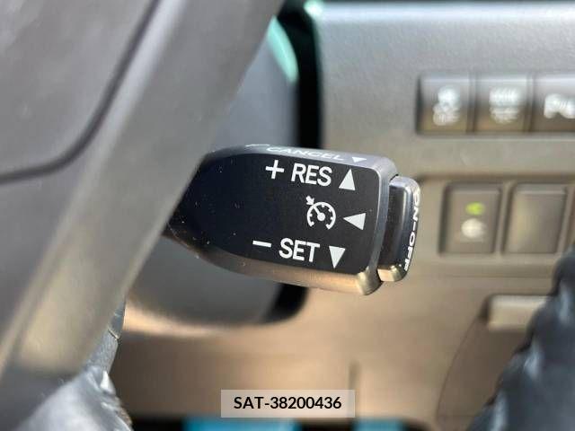 Toyota ALPHARD 2012-08 299892-5