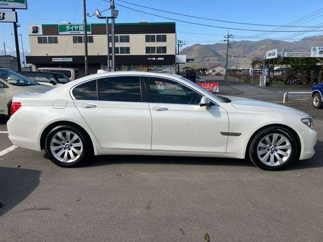 Bmw 7 SERIES 2009-09 195247-4