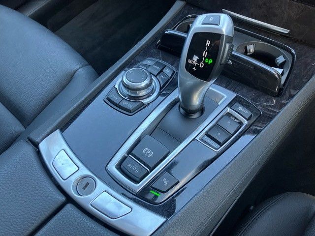 Bmw 7 SERIES 2009-09 195247-21