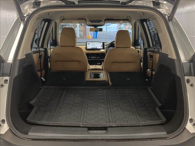 Nissan X-TRAIL 2022-10 181538-13