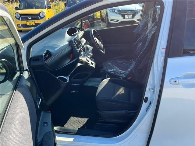 Toyota SIENTA 2020-09 19016-1