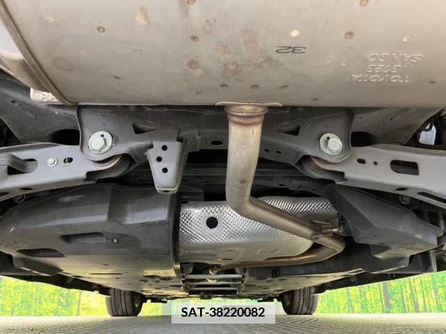 Toyota C-HR 2017-05 357828-19