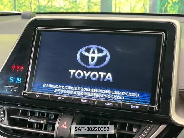 Toyota C-HR 2017-05 357828-5