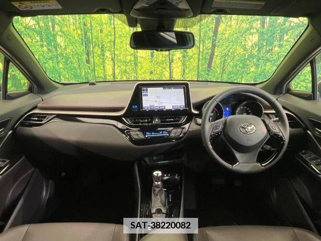 Toyota C-HR 2017-05 357828-1