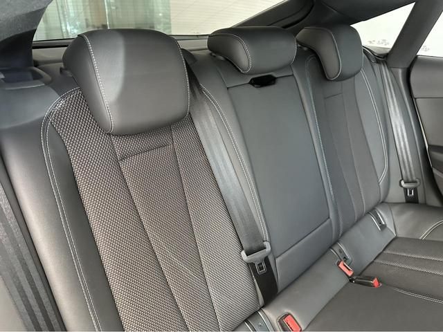 Audi A5 2017-09 8931-15