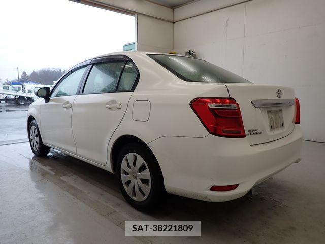 Toyota COROLLA AXIO 2016-02 214031-2