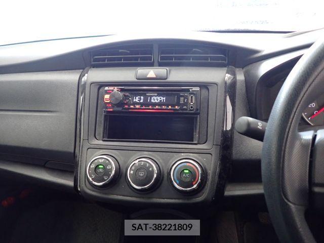 Toyota COROLLA AXIO 2016-02 214031-12