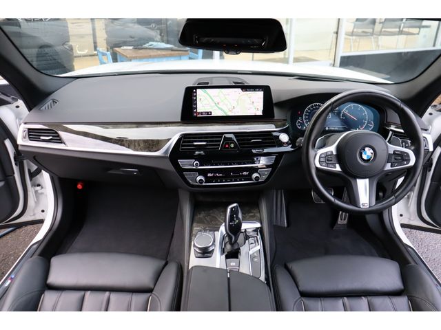Bmw 5 SERIES 2018-01 4760-4