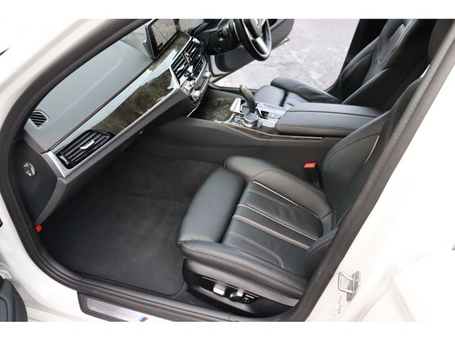 Bmw 5 SERIES 2018-01 4760-5